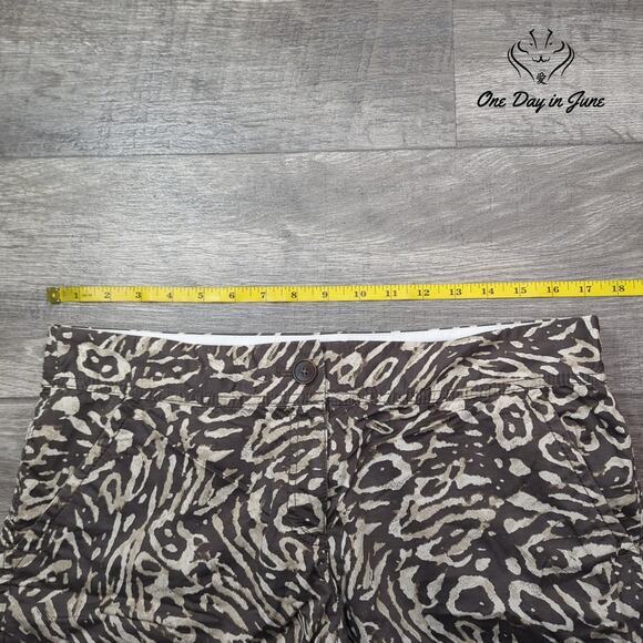 Loft Flat Front Shorts Size 8 - Picture 3 of 7